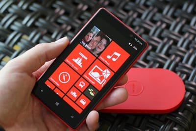 Nokia-Lumia-820